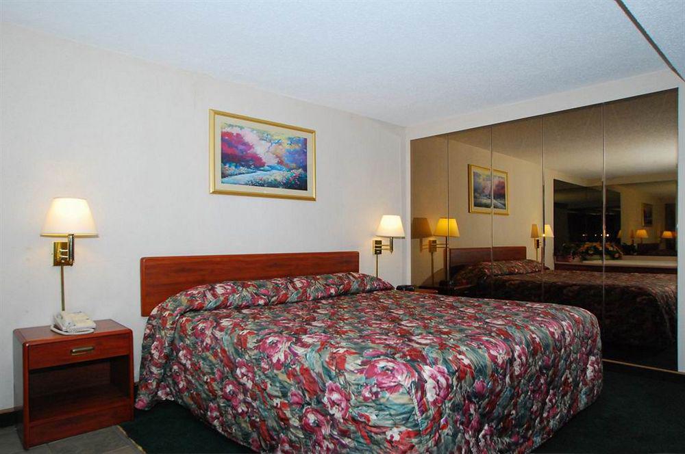 Econo Inn Columbus Buitenkant foto